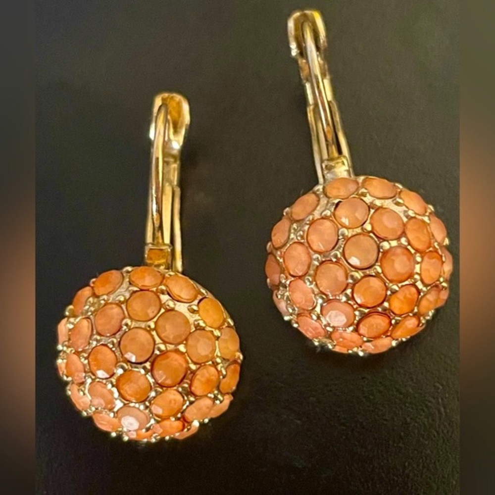 The Gap Light Peach Pave Earrings - Picture 7 of 8